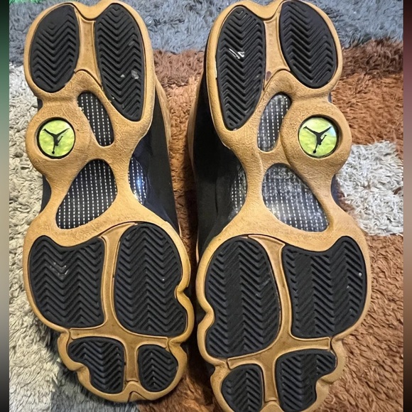 Only worn them 5 times. NO CREASES, SCUFFS, DAMAGE TO THE SHOES or ORIGINAL BOX. - Picture 5 of 5